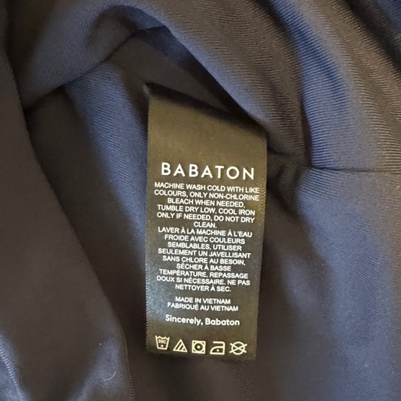 Aritzia Babaton Deep Blue Contour V-Neck Long Sleeve Too - Picture 4 of 4